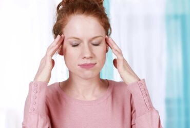 what are the signs and symptoms of a migraine